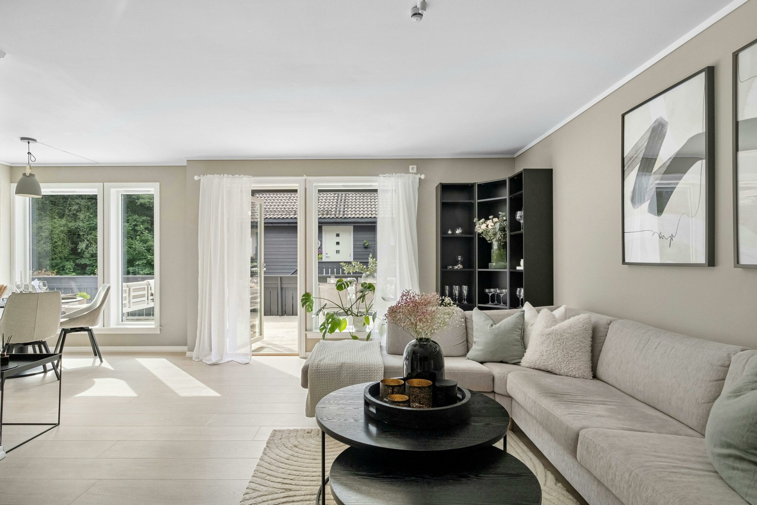 Opdag den tidløse skønhed af Vitra-møbler til dit hjem